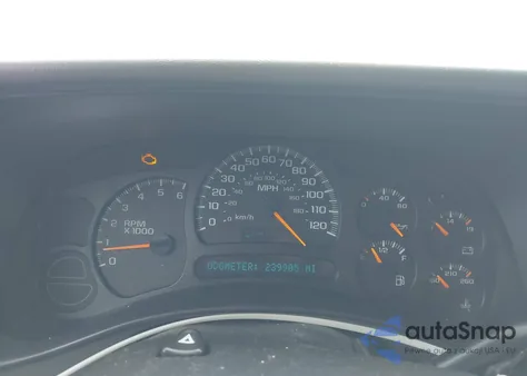 2004 Chevrolet Tahoe Lt z USA, uszkodzony, nr VIN 1GNEC13Z94J321815